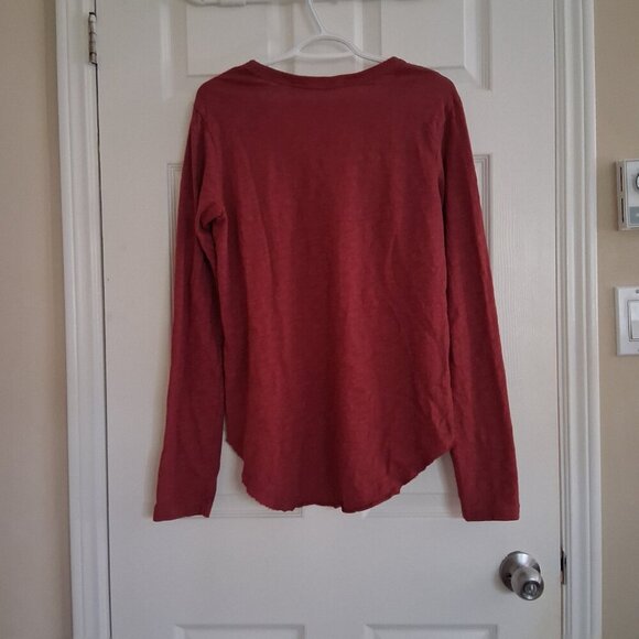 Wilt Women's Large Brick Red Long Sleeve V Neck Shirt - Picture 3 of 10